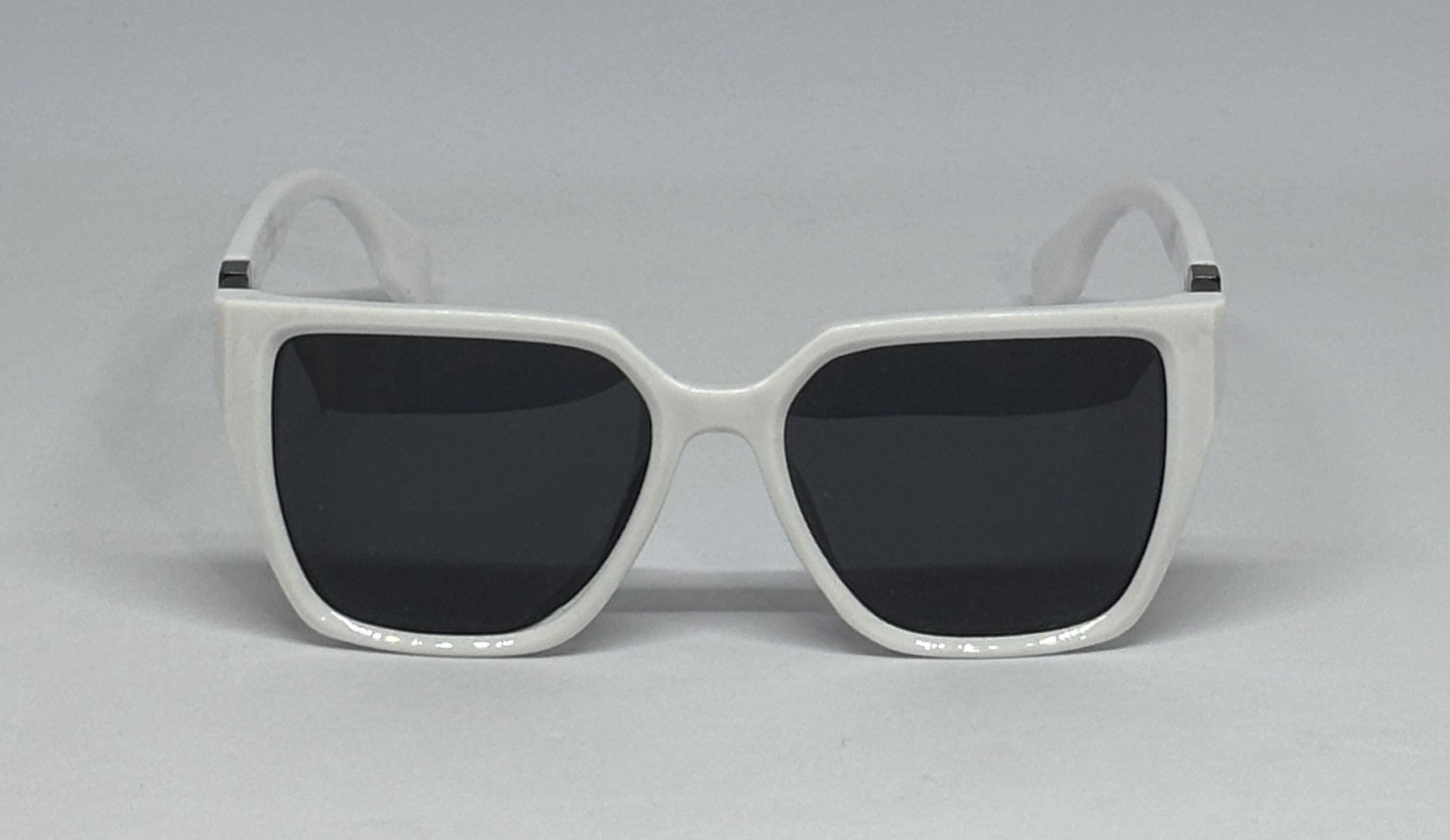 Sunglass 02