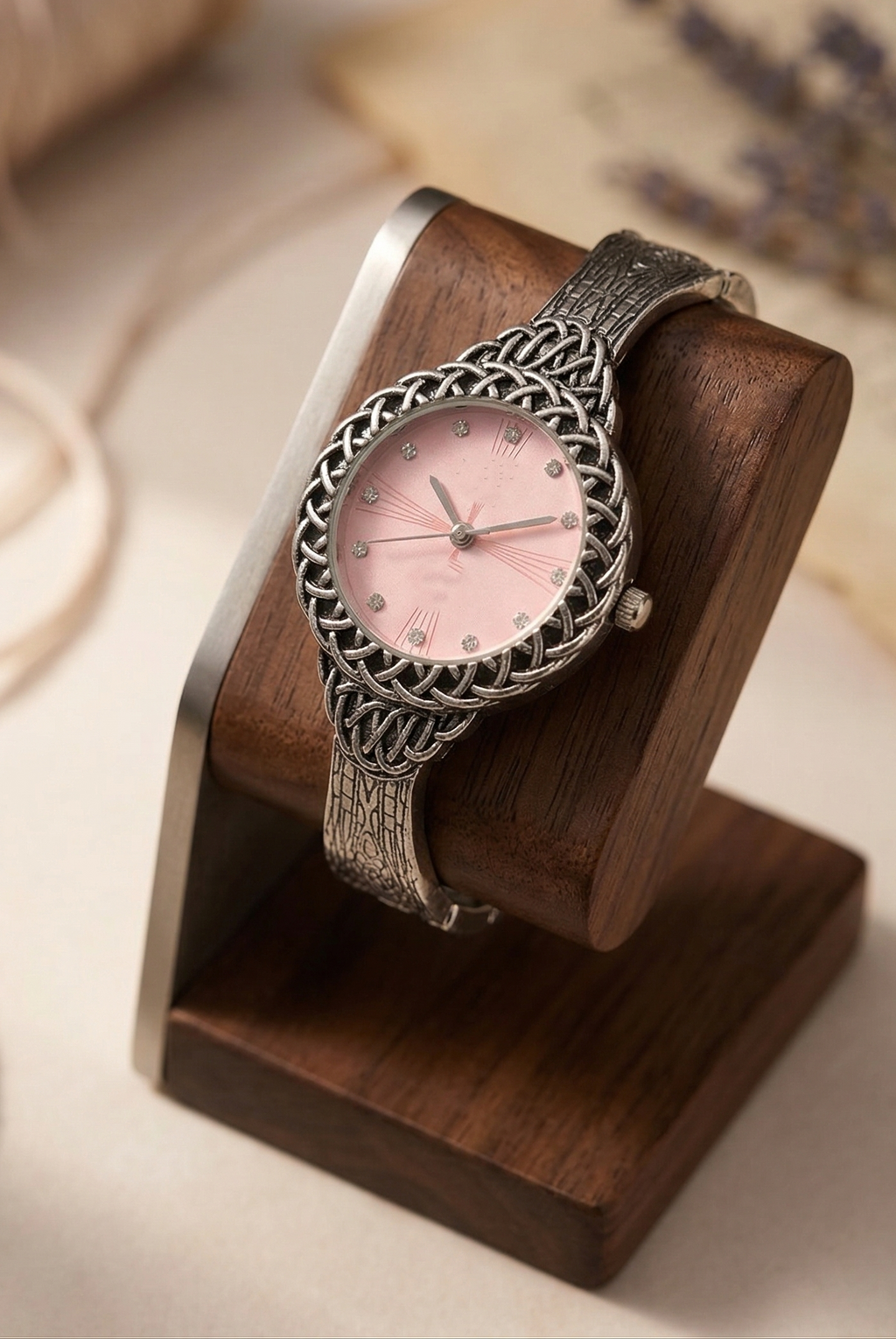 Watch L15