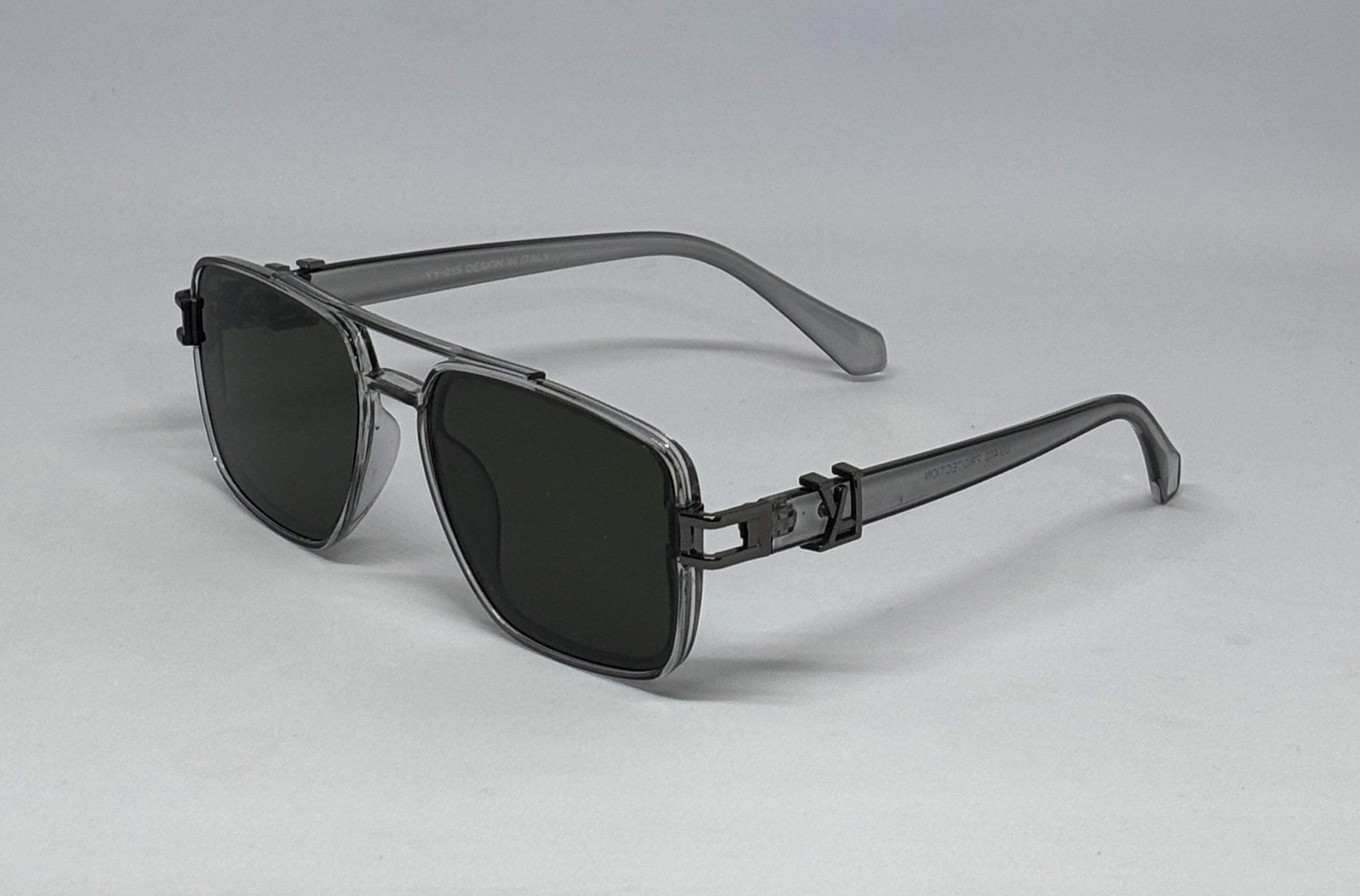 Sunglass