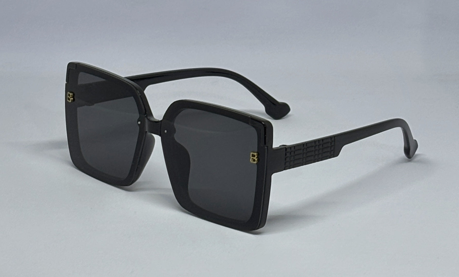 Sunglass 8860