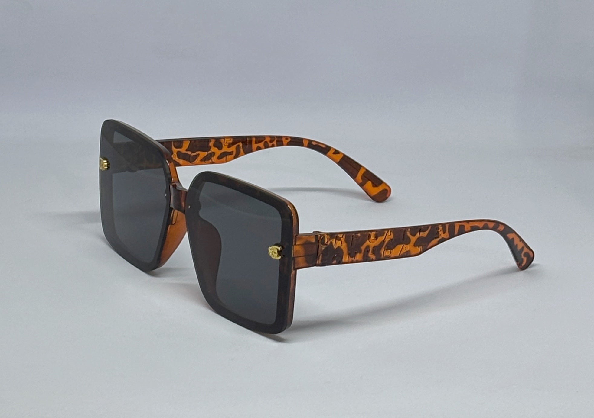 sunglass 8883