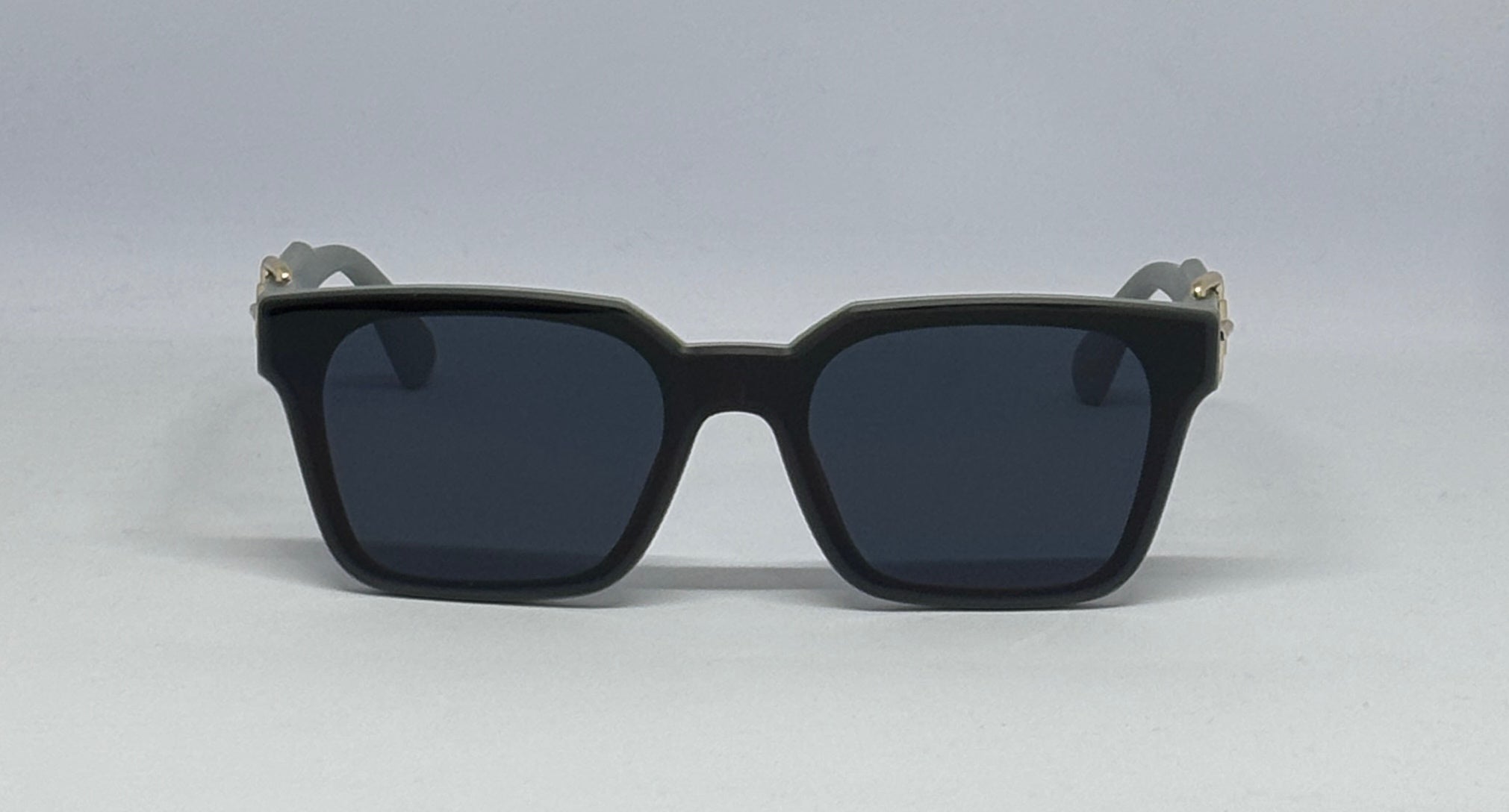 sunglass